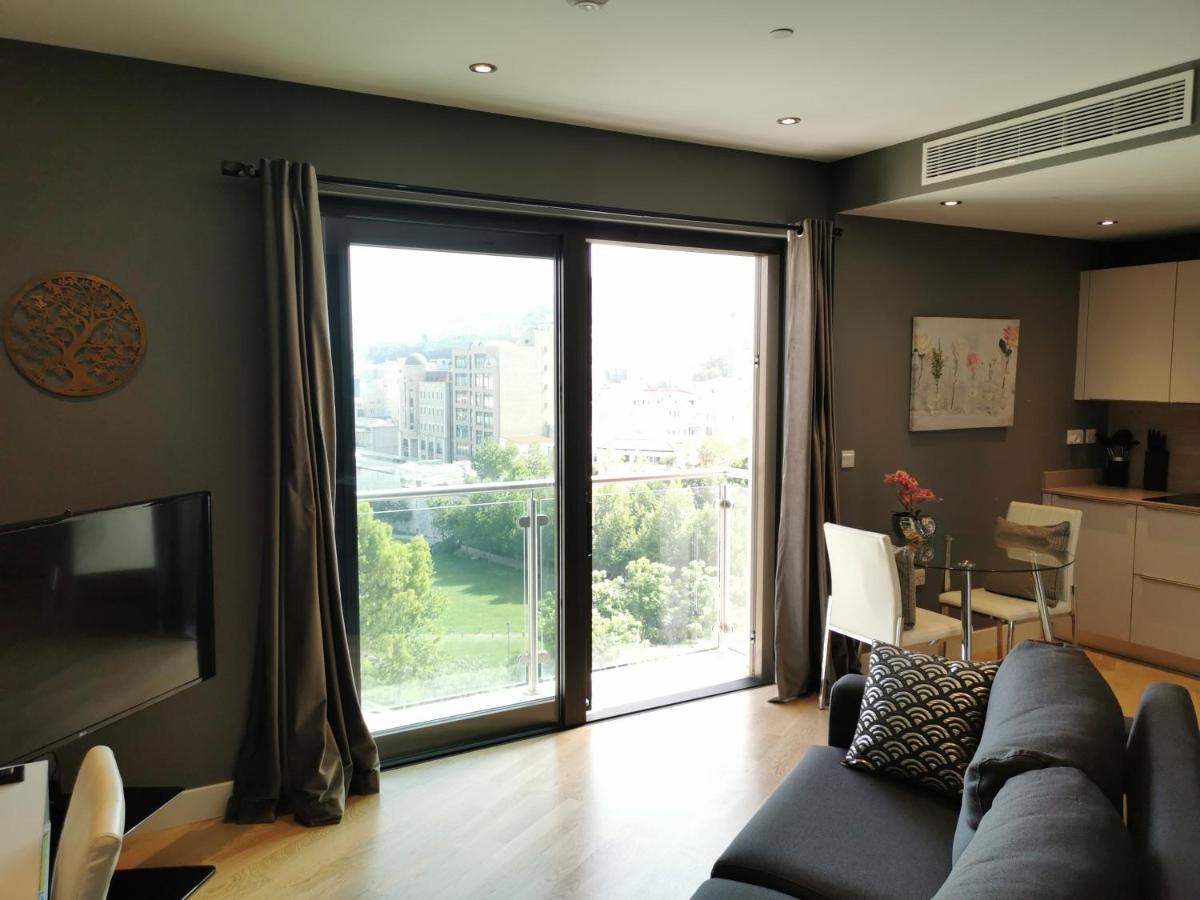 Kings Wharf Quay29 - Large Studio Apartment With 3 Pools - Gym - Rock Views - Holiday And Short Let Apartments In ยิบรอลตาร์ ภายนอก รูปภาพ