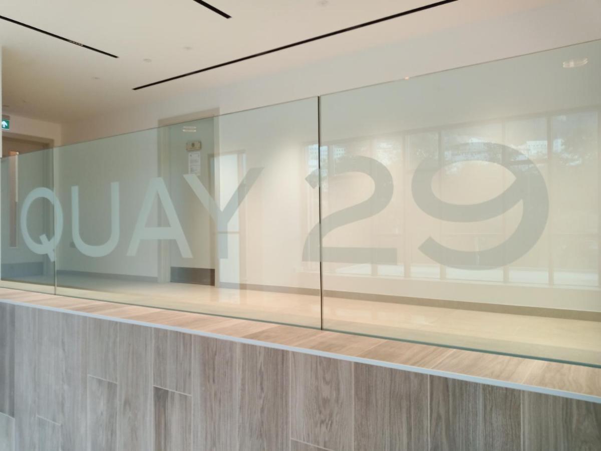 Kings Wharf Quay29 - Large Studio Apartment With 3 Pools - Gym - Rock Views - Holiday And Short Let Apartments In ยิบรอลตาร์ ภายนอก รูปภาพ